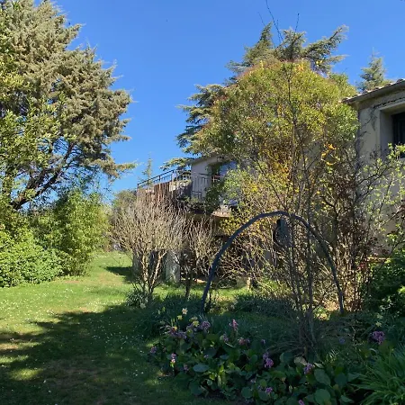 Semesterbostad De Mon Pere Rogues